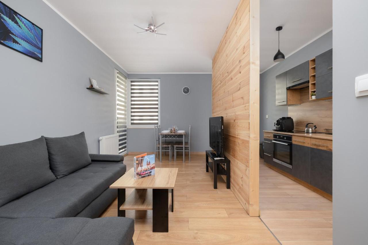 Osiedle Avia Family In With Balcony By Renters Apartament