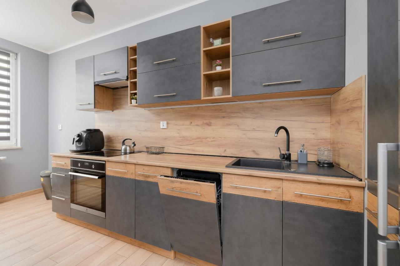 Апартаменти Osiedle Avia Family In With Balcony By Renters Краків